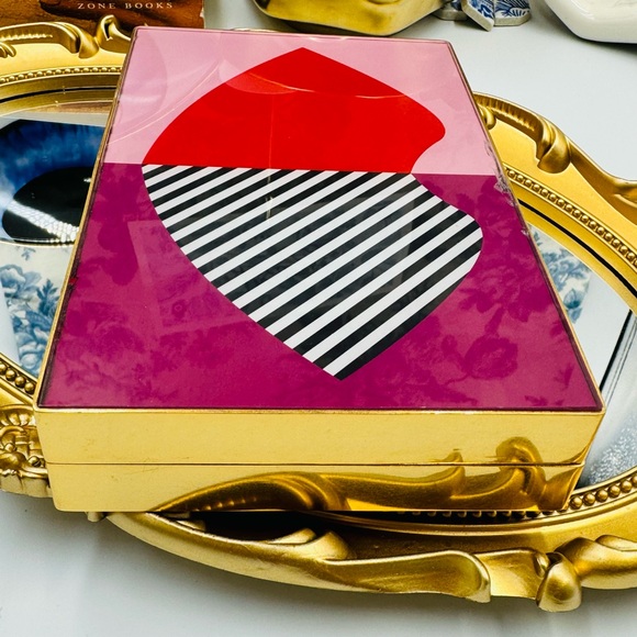 🆕 LULU GUINNESS 🧿 NWOT Olivia Multi 50:50 Stripe Lip Box Clutch Bag *FLAWED* - Picture 10 of 16